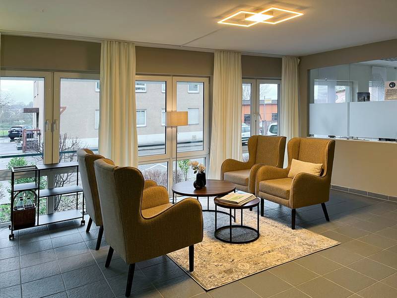 Lobby mit Rezeption